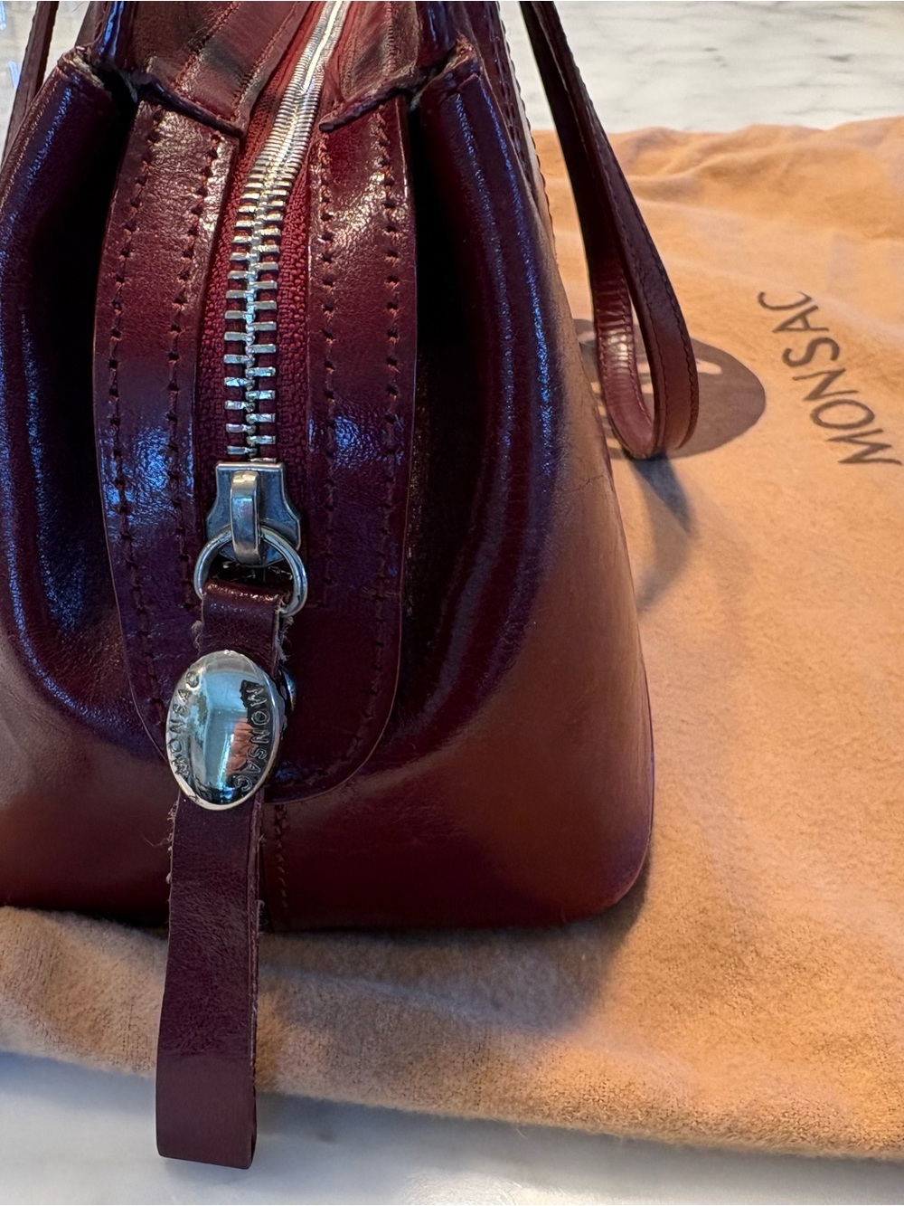 Vintage MONSAC Red Oxblood Leather Shoulder Bag Satchel with Dust Bag - Picture 5 of 6
